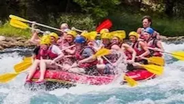  group of people rafting